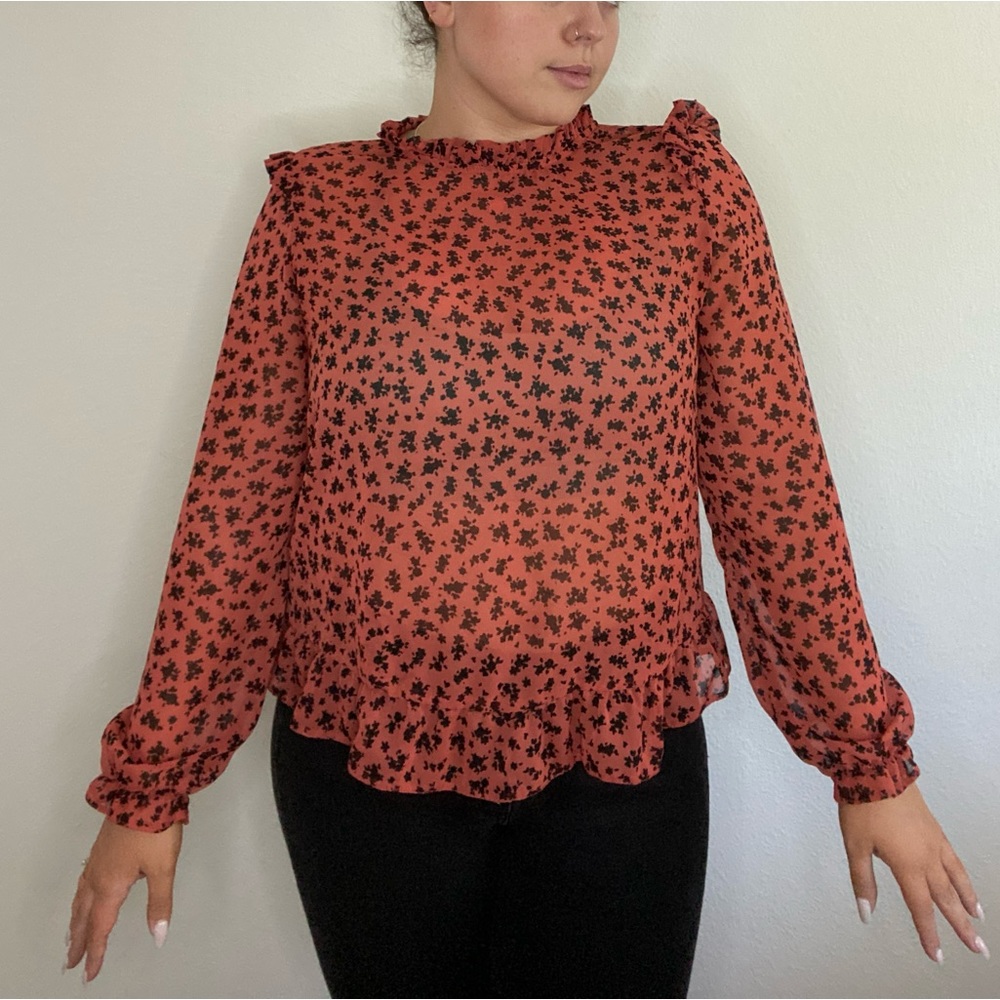 Orange & Black ruffle collar and sleeve blouse 🧡🖤